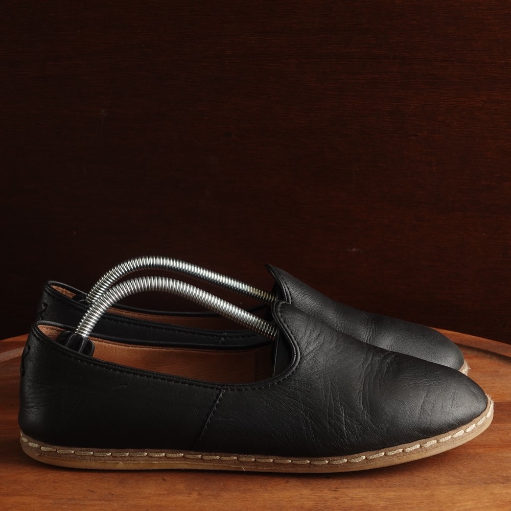 Charix Loafers WMS SZ EU 39 US 8.75 BLK Leather Slip On Classic Flat Casual Shoe